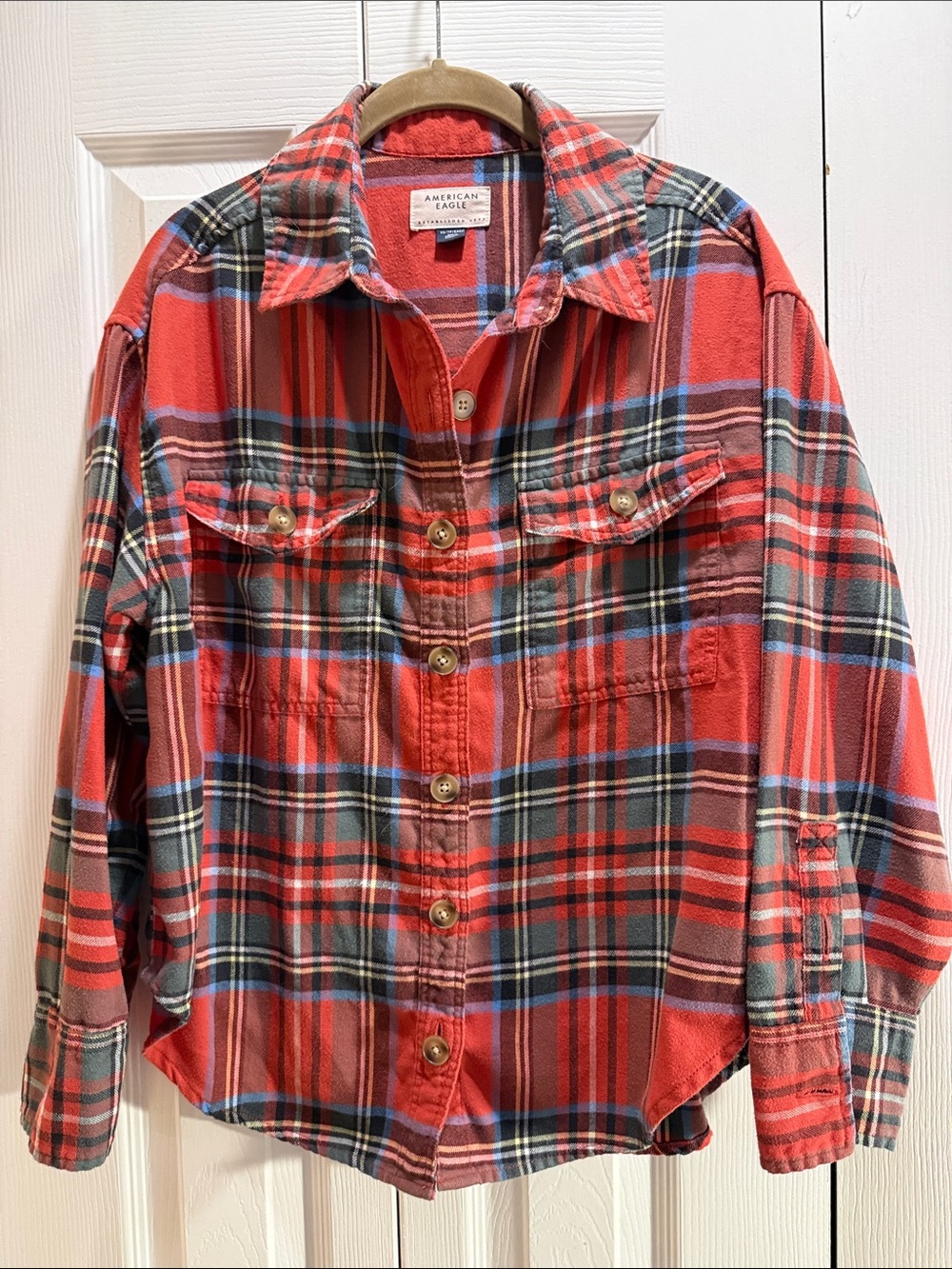 American Eagle Outfitters Red and Blue Plaid Button-Down Shirt